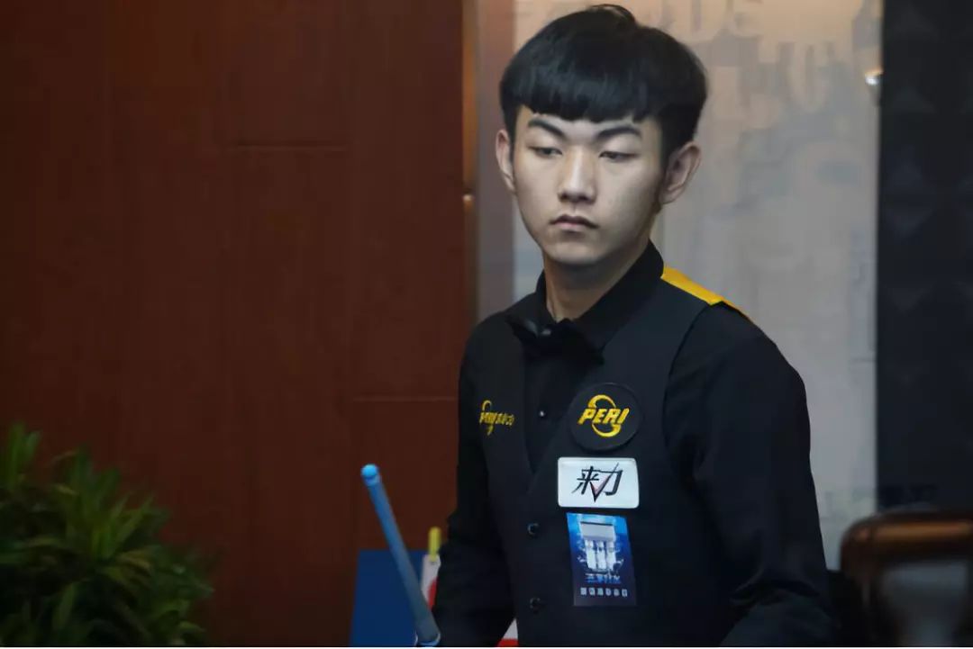 年轻球员在 年轻球员在