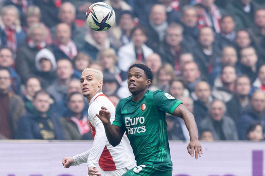 球在中场组 球在中场组