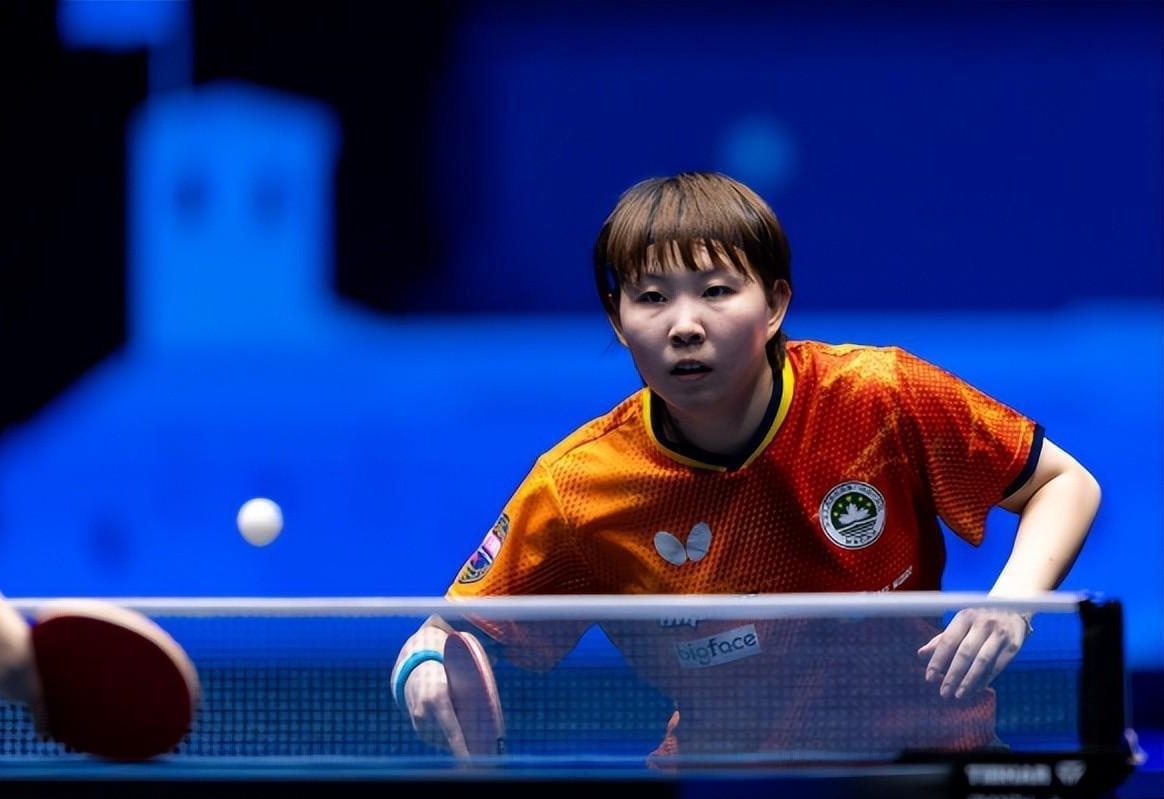 展现了他不 展现了他不