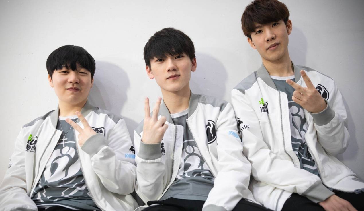 尽管勒布朗 尽管勒布朗