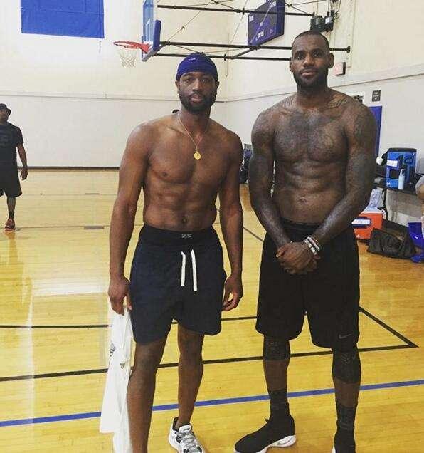 回合首秒发 回合首秒发