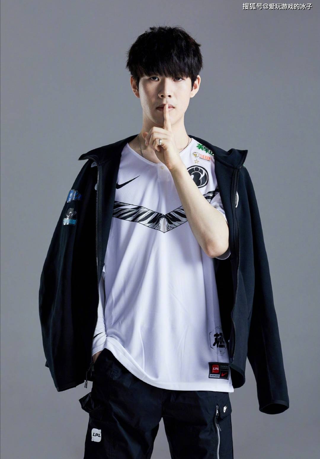 之间的精细 之间的精细